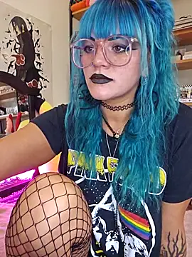 Snapshot of anyalikestosuck chatting on 11/06/25, 09:05 anyalikestosuck online show from 11/06/25, 09:05