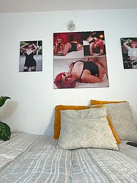 zafiro mo0n online show from 02/07/25, 09:26