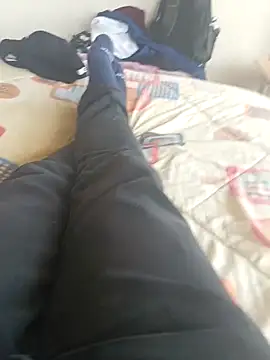 Snapshot of manuel1976 chatting on 03/15/26, 06:47 manuel1976 online show from 03/15/26, 06:47