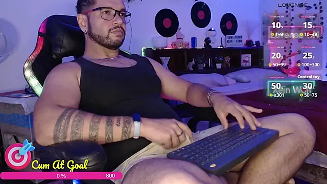 Snapshot of Xein_WoIf chatting on 06/09/26, 02:45 Xein WoIf online show from 06/09/26, 02:45
