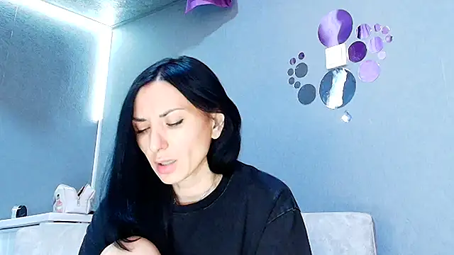 Snapshot of Siaconna chatting on 06/11/26, 09:51 Siaconna online show from 06/11/26, 09:51