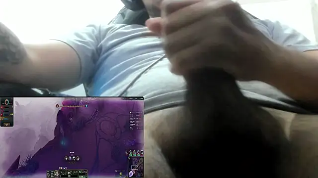 Snapshot of Novin18RJ chatting on 11/04/25, 02:05 Novin18RJ online show from 11/04/25, 02:05