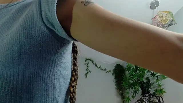 VickyJackson  online show from 03/01/25, 02:34