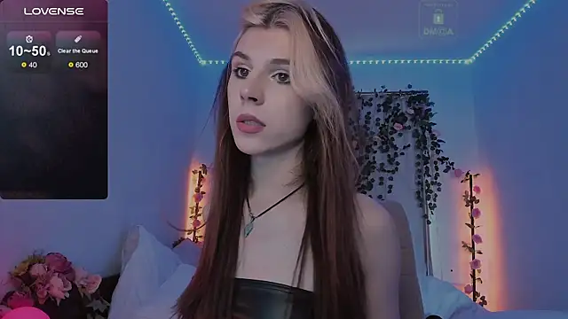  eva  pleasure  online show from 10/07/25, 06:32