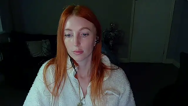 Red firesquirt online show from 01/17/25, 04:04