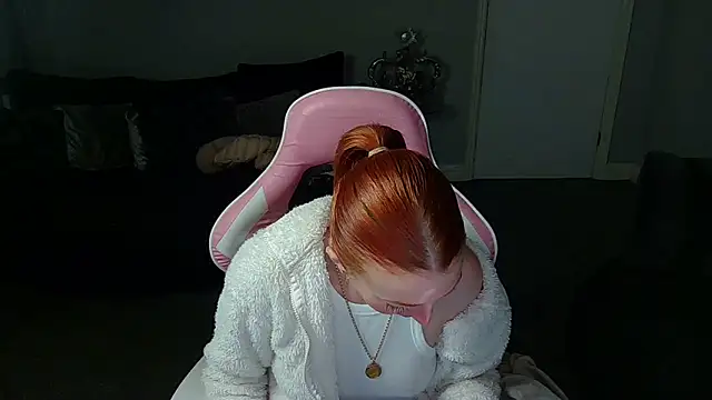 Red firesquirt online show from 02/13/25, 03:14