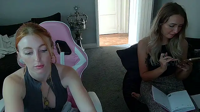 Red firesquirt online show from 10/22/25, 12:38