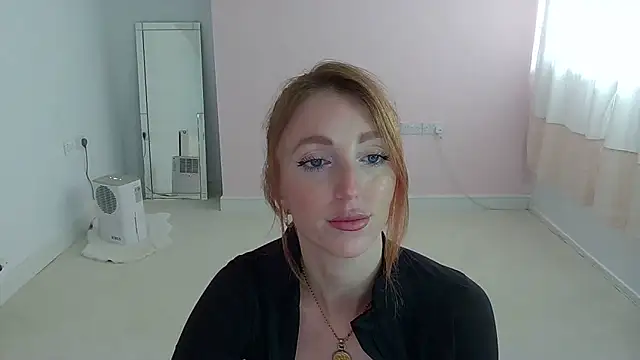 Red firesquirt online show from 06/11/26, 02:04