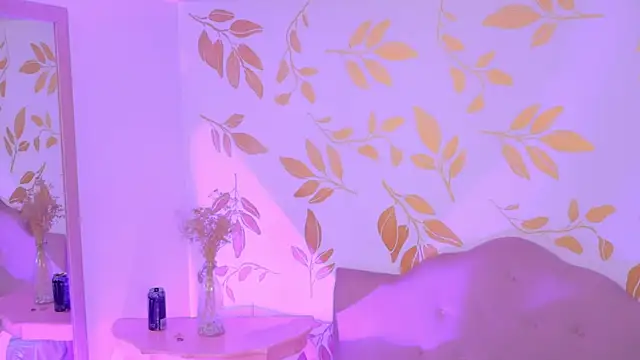 Misselektra   online show from 10/08/25, 04:32