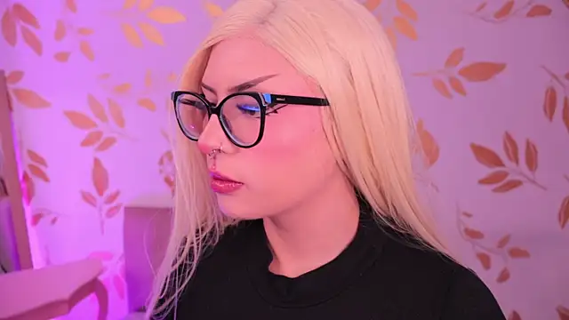 Misselektra   online show from 01/14/26, 05:13