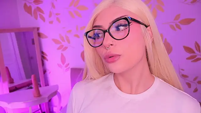 Misselektra   online show from 01/16/26, 05:11