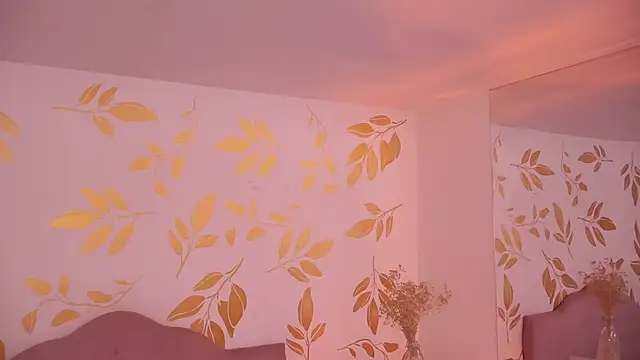 Misselektra   online show from 04/29/26, 05:11