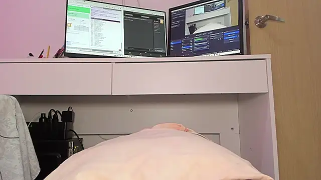 soyamandaa  online show from 09/29/25, 01:55