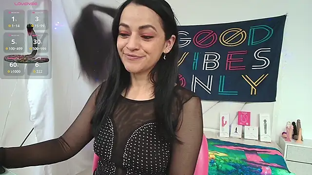 LovelyAzucena online show from 03/12/26, 02:23