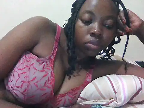 Snapshot of Sexxy_blush1 chatting on 09/19/25, 06:30 Sexxy blush1 online show from 09/19/25, 06:30