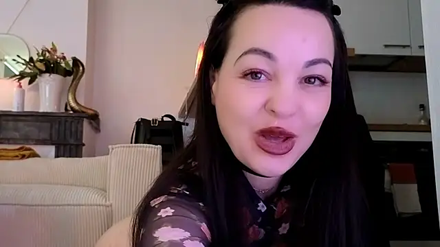 Lilie romeo online show from 01/02/25, 11:31