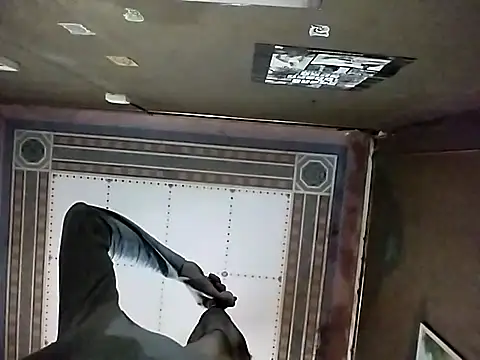 Snapshot of trap_xandi_playlist chatting on 09/24/25, 04:21 trap xandi playlist online show from 09/24/25, 04:21