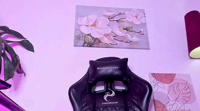 Noa Sakura  online show from 02/21/25, 10:26