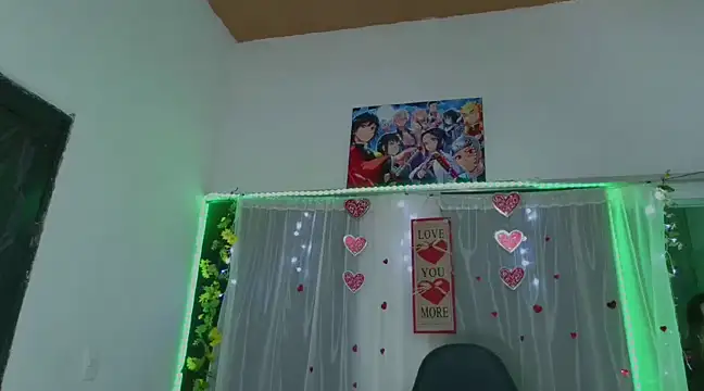 Emilyy Collinss online show from 12/23/24, 05:11