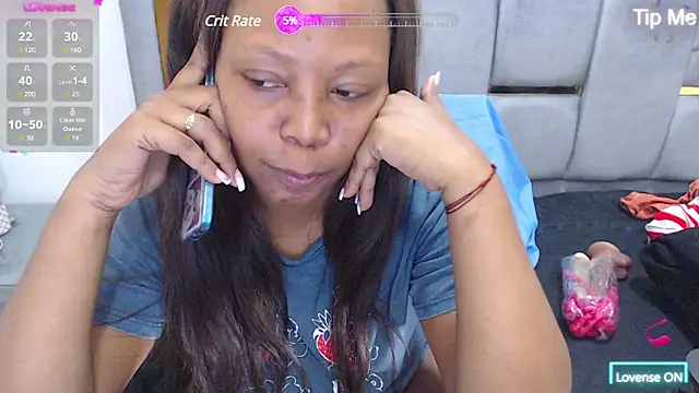 Snapshot of Cholatin chatting on 02/07/25, 01:22 Cholatin online show from 02/07/25, 01:22