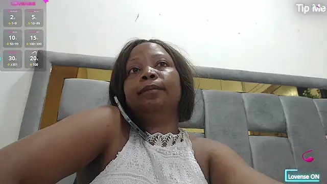 Snapshot of Cholatin chatting on 02/25/25, 01:39 Cholatin online show from 02/25/25, 01:39