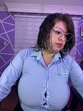 MiiaaJoness online show from 05/27/26, 03:42