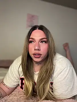 Snapshot of IsabellaFigueredo__ chatting on 03/08/26, 03:49 IsabellaFigueredo online show from 03/08/26, 03:49