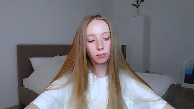 Luna insniity online show from 01/19/25, 11:43