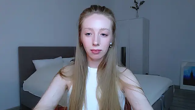 Luna insniity online show from 02/15/25, 07:50