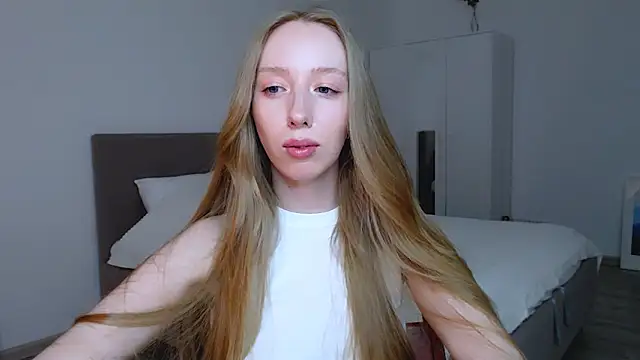 Luna insniity online show from 03/13/25, 10:54