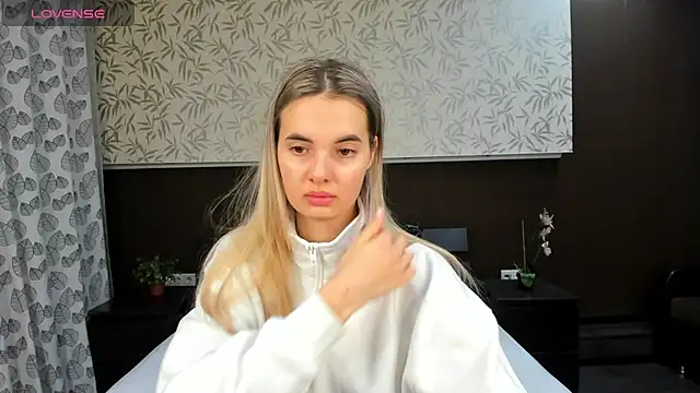 Snapshot of Donna_Evans chatting on 01/24/25, 12:09 Donna Evans online show from 01/24/25, 12:09