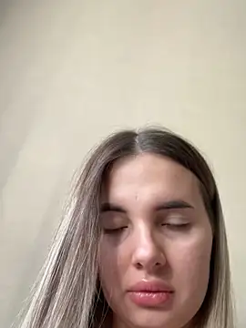 Snapshot of Donna_Evans chatting on 10/18/25, 03:31 Donna Evans online show from 10/18/25, 03:31