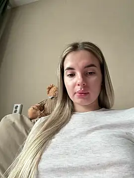 Donna Evans online show from 04/23/26, 03:41