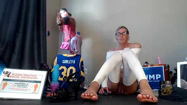 Snapshot of Taylorsexbot chatting on 12/05/24, 10:01 Taylorsexbot online show from 12/05/24, 10:01