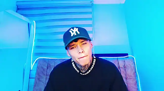  justinmoon2 online show from 03/20/25, 05:57