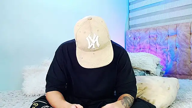  justinmoon2 online show from 07/12/26, 03:52