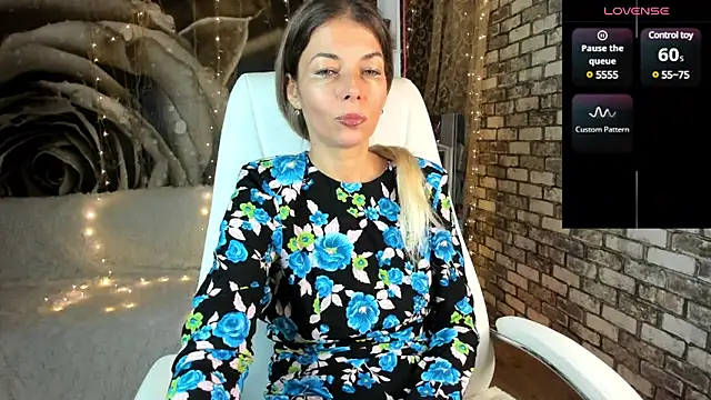Snapshot of Eva_Melow chatting on 12/02/24, 02:08 Eva Melow online show from 12/02/24, 02:08