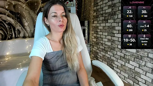 Snapshot of Eva_Melow chatting on 01/15/25, 10:35 Eva Melow online show from 01/15/25, 10:35