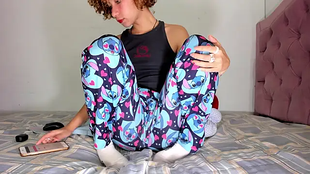 Snapshot of any_21hot chatting on 12/22/24, 03:11 any 21hot online show from 12/22/24, 03:11