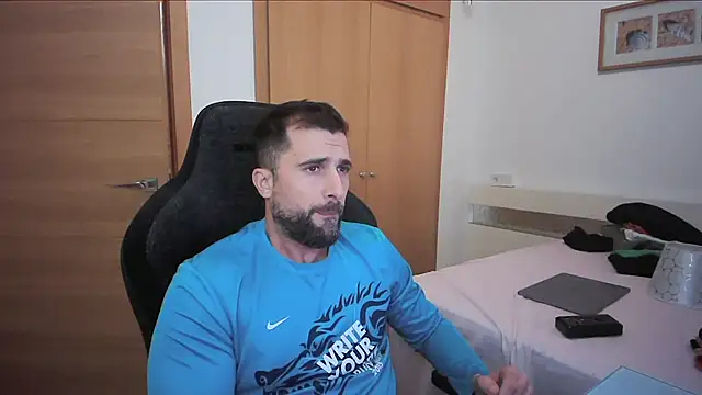 alex877x online show from 11/05/25, 04:40