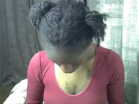 Snapshot of Enkarxx chatting on 10/06/25, 07:55 Enkarxx online show from 10/06/25, 07:55