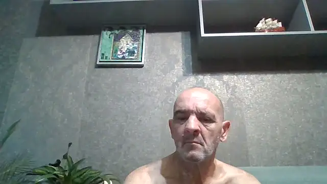 Snapshot of skorpibg65 chatting on 06/11/26, 02:37 skorpibg65 online show from 06/11/26, 02:37