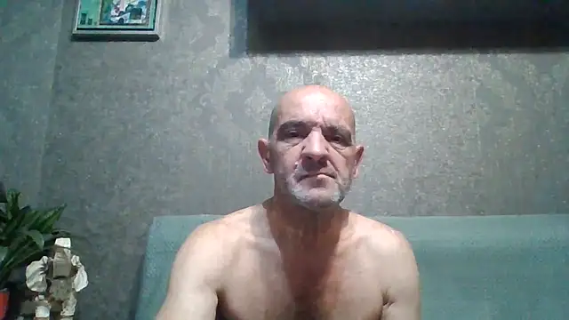 Snapshot of skorpibg65 chatting on 06/12/26, 03:38 skorpibg65 online show from 06/12/26, 03:38