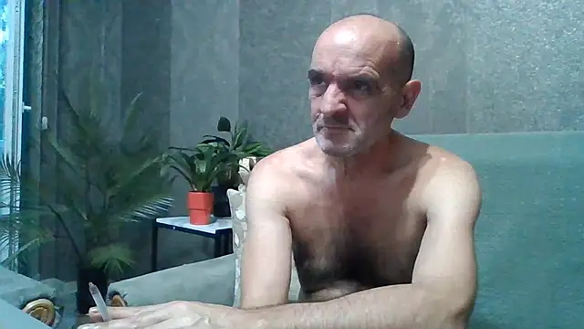 Snapshot of skorpibg65 chatting on 07/10/26, 05:04 skorpibg65 online show from 07/10/26, 05:04