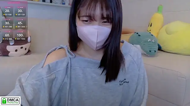 Snapshot of SUZU_ chatting on 04/25/26, 10:07 SUZU online show from 04/25/26, 10:07