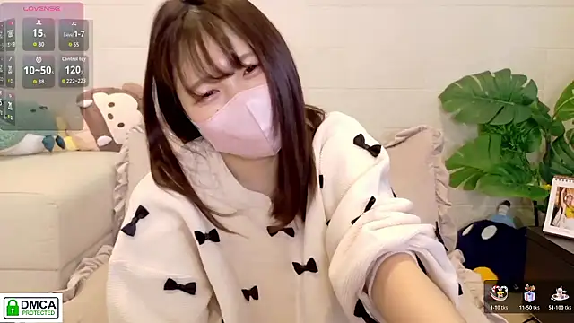 Snapshot of SUZU_ chatting on 04/30/26, 03:13 SUZU online show from 04/30/26, 03:13