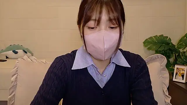 Snapshot of SUZU_ chatting on 05/01/26, 01:05 SUZU online show from 05/01/26, 01:05