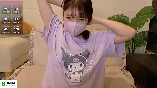 Snapshot of SUZU_ chatting on 06/04/26, 03:07 SUZU online show from 06/04/26, 03:07