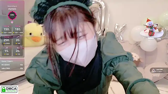 Snapshot of SUZU_ chatting on 06/06/26, 12:21 SUZU online show from 06/06/26, 12:21