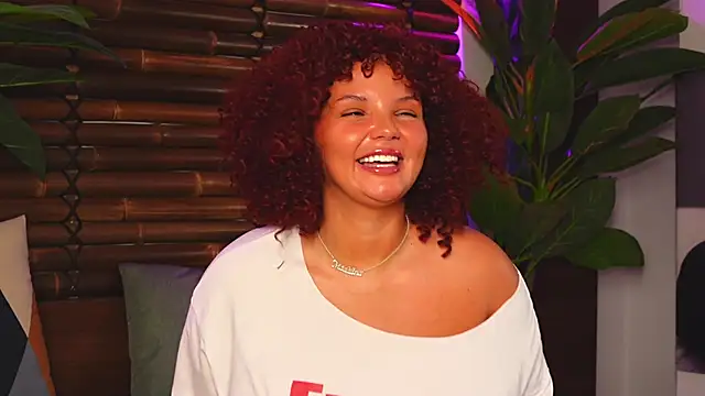 Snapshot of CelesteBailey chatting on 03/07/25, 10:13 CelesteBailey online show from 03/07/25, 10:13